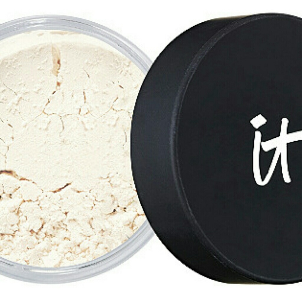 it cosmetics bye bye pores loose powder